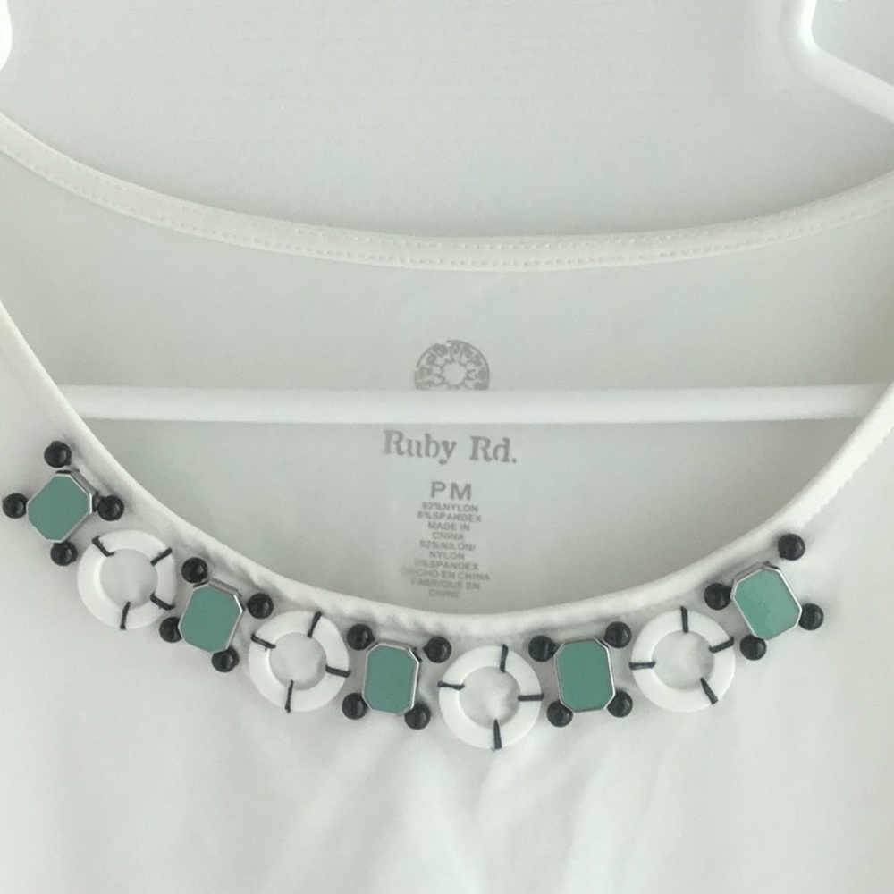 Ruby Rd white top Petite Medium - Picture 3 of 3